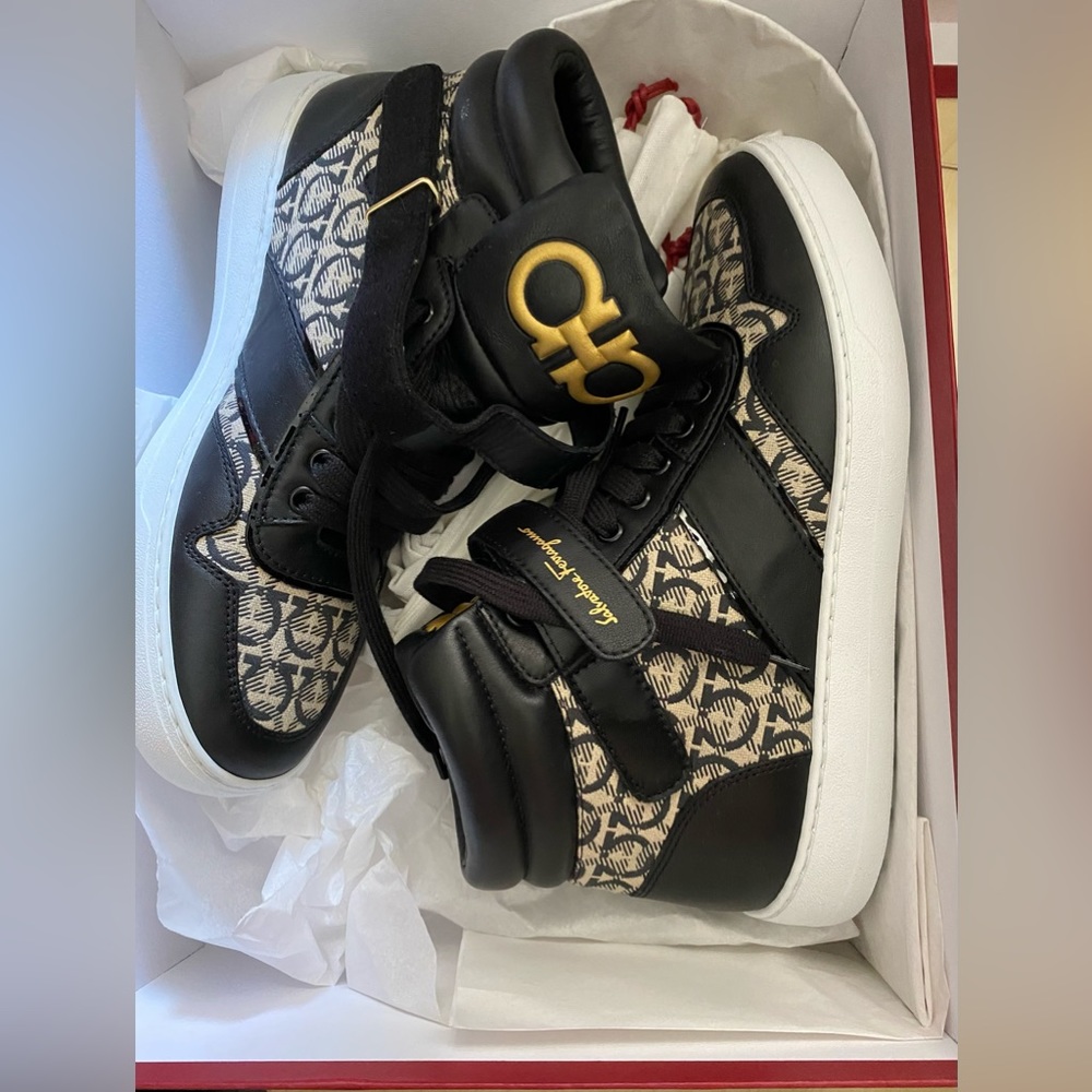 Men’s Size 7 Salvatore Ferragamo Gancini High Top Sneakers